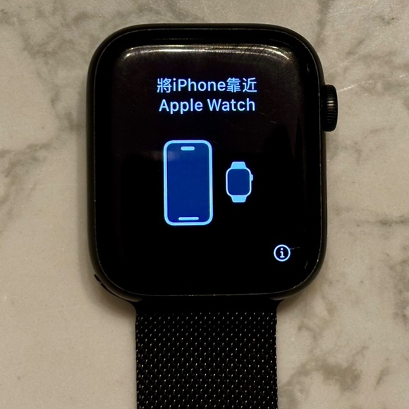 Apple Watch Series 6 44MM GPS/Cellular with Carbon fiber band - Black - Picture 2 of 4